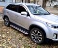 Серый Киа Соренто, объемом двигателя 2 л и пробегом 170 тыс. км за 15100 $, фото 2 на Automoto.ua