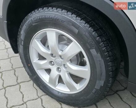 Сірий Кіа Соренто, об'ємом двигуна 2.4 л та пробігом 233 тис. км за 9999 $, фото 85 на Automoto.ua