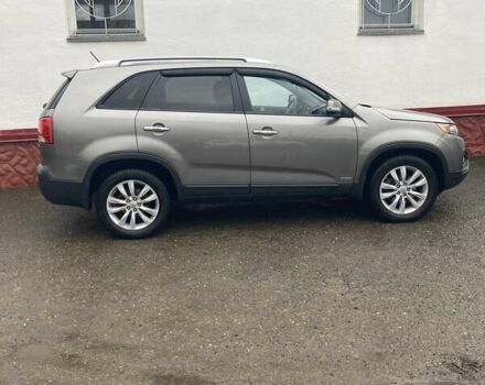 Серый Киа Соренто, объемом двигателя 2.2 л и пробегом 189 тыс. км за 15500 $, фото 2 на Automoto.ua