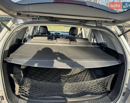 Серый Киа Соренто, объемом двигателя 2.2 л и пробегом 207 тыс. км за 12300 $, фото 33 на Automoto.ua