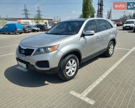 Серый Киа Соренто, объемом двигателя 2.36 л и пробегом 250 тыс. км за 12000 $, фото 12 на Automoto.ua