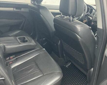 Серый Киа Соренто, объемом двигателя 2.2 л и пробегом 189 тыс. км за 15500 $, фото 6 на Automoto.ua