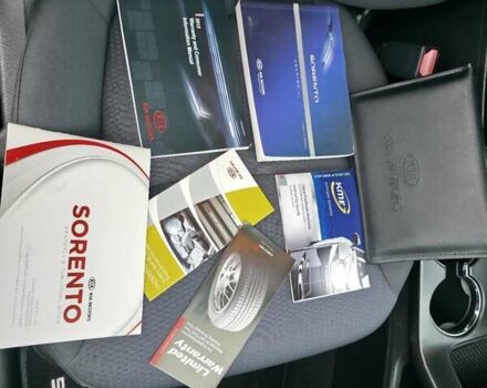 Сірий Кіа Соренто, об'ємом двигуна 2.4 л та пробігом 233 тис. км за 9999 $, фото 78 на Automoto.ua