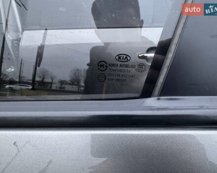 Сірий Кіа Соренто, об'ємом двигуна 2.2 л та пробігом 240 тис. км за 11500 $, фото 19 на Automoto.ua