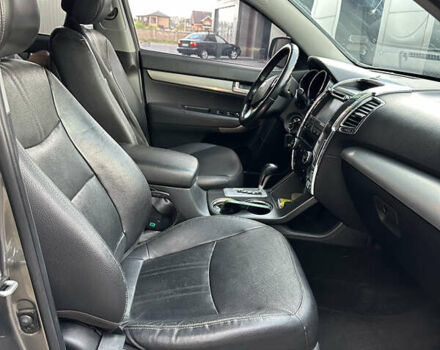 Сірий Кіа Соренто, об'ємом двигуна 2.2 л та пробігом 240 тис. км за 11500 $, фото 13 на Automoto.ua