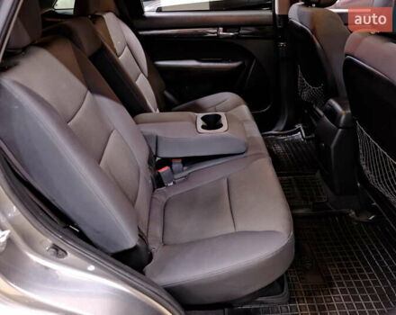 Серый Киа Соренто, объемом двигателя 2.4 л и пробегом 180 тыс. км за 11900 $, фото 36 на Automoto.ua