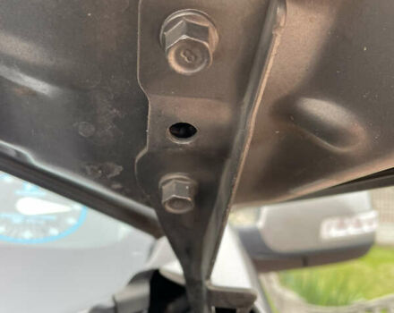 Серый Киа Соренто, объемом двигателя 2 л и пробегом 265 тыс. км за 12199 $, фото 23 на Automoto.ua