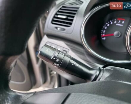 Сірий Кіа Соренто, об'ємом двигуна 2.4 л та пробігом 233 тис. км за 9999 $, фото 79 на Automoto.ua