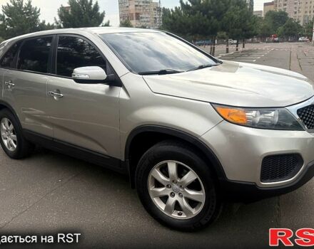 Серый Киа Соренто, объемом двигателя 2.4 л и пробегом 255 тыс. км за 10900 $, фото 1 на Automoto.ua