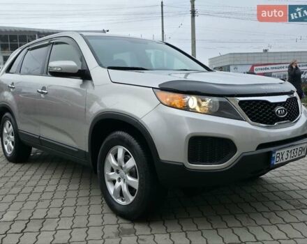 Сірий Кіа Соренто, об'ємом двигуна 2.4 л та пробігом 233 тис. км за 9999 $, фото 16 на Automoto.ua