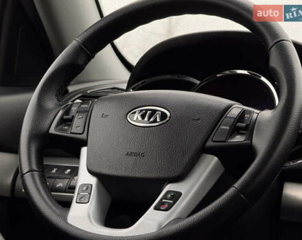 Серый Киа Соренто, объемом двигателя 2 л и пробегом 254 тыс. км за 14400 $, фото 28 на Automoto.ua