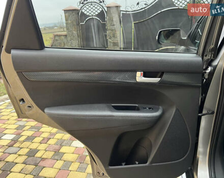 Сірий Кіа Соренто, об'ємом двигуна 2.2 л та пробігом 210 тис. км за 13800 $, фото 29 на Automoto.ua