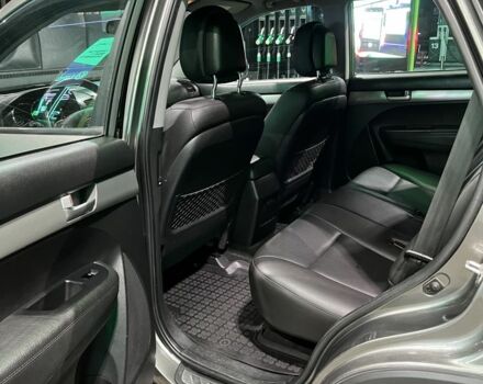 Серый Киа Соренто, объемом двигателя 2.2 л и пробегом 193 тыс. км за 12500 $, фото 20 на Automoto.ua