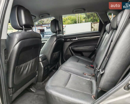 Серый Киа Соренто, объемом двигателя 2.2 л и пробегом 145 тыс. км за 15500 $, фото 33 на Automoto.ua