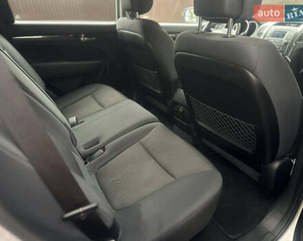 Серый Киа Соренто, объемом двигателя 2.4 л и пробегом 236 тыс. км за 8900 $, фото 11 на Automoto.ua