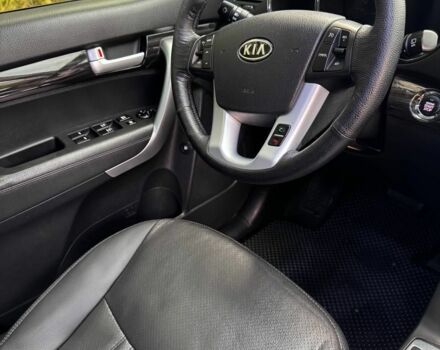 Серый Киа Соренто, объемом двигателя 0 л и пробегом 174 тыс. км за 14000 $, фото 19 на Automoto.ua