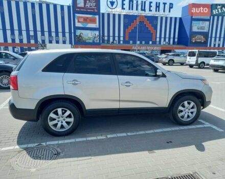 Серый Киа Соренто, объемом двигателя 2.36 л и пробегом 250 тыс. км за 12000 $, фото 9 на Automoto.ua