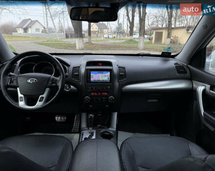 Сірий Кіа Соренто, об'ємом двигуна 2.2 л та пробігом 194 тис. км за 14000 $, фото 29 на Automoto.ua