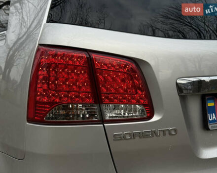 Сірий Кіа Соренто, об'ємом двигуна 2.2 л та пробігом 194 тис. км за 14000 $, фото 23 на Automoto.ua