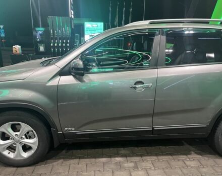 Серый Киа Соренто, объемом двигателя 2.2 л и пробегом 193 тыс. км за 12500 $, фото 6 на Automoto.ua