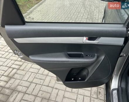 Серый Киа Соренто, объемом двигателя 2.2 л и пробегом 199 тыс. км за 14800 $, фото 20 на Automoto.ua