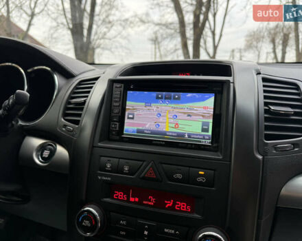 Сірий Кіа Соренто, об'ємом двигуна 2.2 л та пробігом 194 тис. км за 14000 $, фото 44 на Automoto.ua