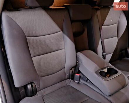 Серый Киа Соренто, объемом двигателя 2.4 л и пробегом 180 тыс. км за 11900 $, фото 38 на Automoto.ua