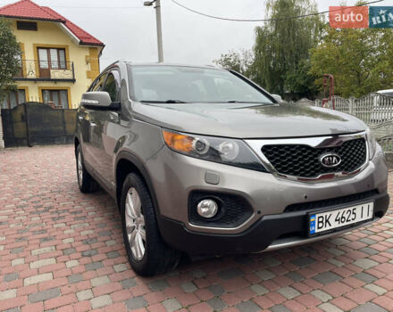 Серый Киа Соренто, объемом двигателя 2 л и пробегом 265 тыс. км за 12199 $, фото 3 на Automoto.ua