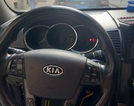 Серый Киа Соренто, объемом двигателя 2.36 л и пробегом 250 тыс. км за 12000 $, фото 20 на Automoto.ua