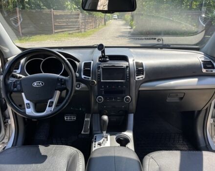 Серый Киа Соренто, объемом двигателя 2.2 л и пробегом 194 тыс. км за 13800 $, фото 7 на Automoto.ua