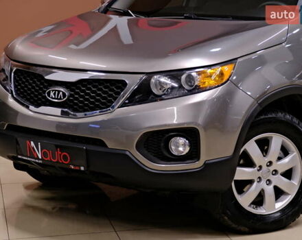 Серый Киа Соренто, объемом двигателя 2.4 л и пробегом 180 тыс. км за 11900 $, фото 10 на Automoto.ua