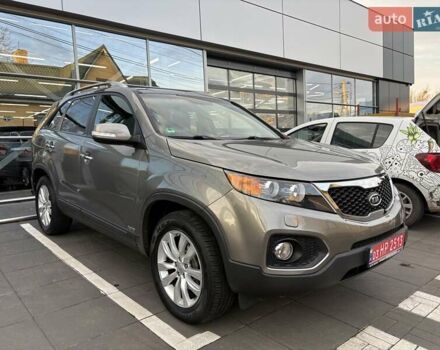 Сірий Кіа Соренто, об'ємом двигуна 2.2 л та пробігом 199 тис. км за 13600 $, фото 5 на Automoto.ua