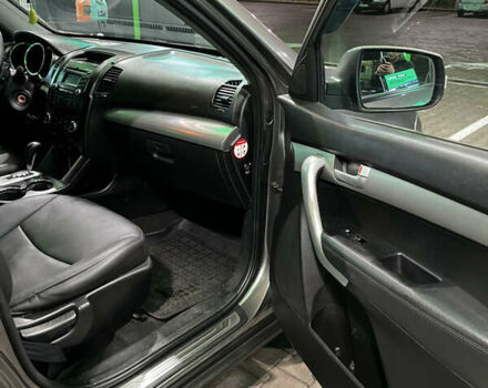 Серый Киа Соренто, объемом двигателя 2.2 л и пробегом 193 тыс. км за 12500 $, фото 15 на Automoto.ua