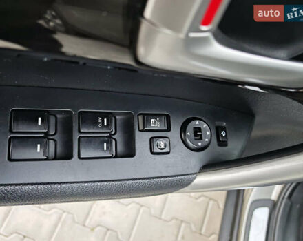 Серый Киа Соренто, объемом двигателя 2.2 л и пробегом 145 тыс. км за 15500 $, фото 51 на Automoto.ua