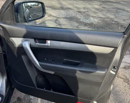 Серый Киа Соренто, объемом двигателя 2.2 л и пробегом 207 тыс. км за 12300 $, фото 19 на Automoto.ua