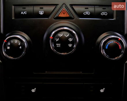 Серый Киа Соренто, объемом двигателя 2.4 л и пробегом 180 тыс. км за 11900 $, фото 18 на Automoto.ua