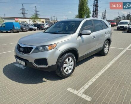 Серый Киа Соренто, объемом двигателя 2.36 л и пробегом 250 тыс. км за 12000 $, фото 11 на Automoto.ua