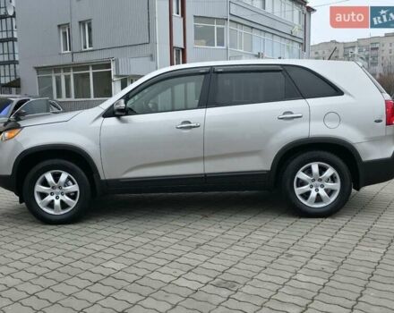 Сірий Кіа Соренто, об'ємом двигуна 2.4 л та пробігом 233 тис. км за 9999 $, фото 8 на Automoto.ua