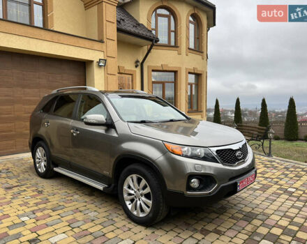 Сірий Кіа Соренто, об'ємом двигуна 2.2 л та пробігом 210 тис. км за 13800 $, фото 2 на Automoto.ua