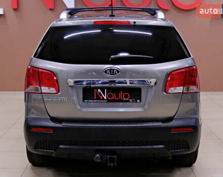 Серый Киа Соренто, объемом двигателя 2.4 л и пробегом 180 тыс. км за 11900 $, фото 12 на Automoto.ua