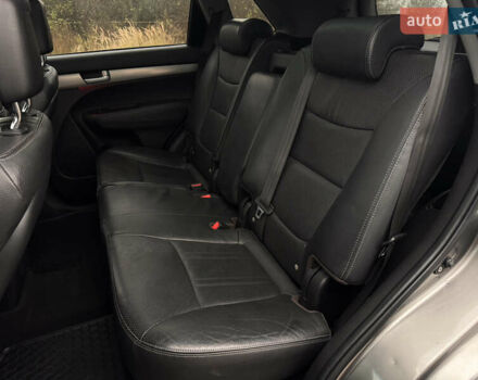 Серый Киа Соренто, объемом двигателя 2 л и пробегом 254 тыс. км за 14400 $, фото 43 на Automoto.ua