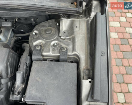 Серый Киа Соренто, объемом двигателя 2 л и пробегом 265 тыс. км за 12199 $, фото 24 на Automoto.ua