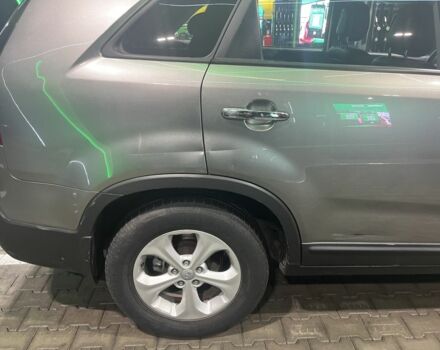 Серый Киа Соренто, объемом двигателя 2.2 л и пробегом 193 тыс. км за 12500 $, фото 4 на Automoto.ua