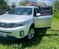 Серый Киа Соренто, объемом двигателя 2 л и пробегом 207 тыс. км за 15000 $, фото 1 на Automoto.ua