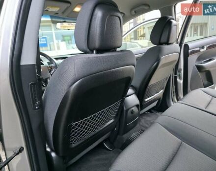 Сірий Кіа Соренто, об'ємом двигуна 2.4 л та пробігом 233 тис. км за 9999 $, фото 48 на Automoto.ua