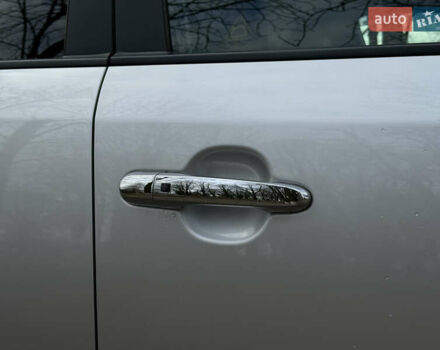 Сірий Кіа Соренто, об'ємом двигуна 2.2 л та пробігом 194 тис. км за 14000 $, фото 16 на Automoto.ua