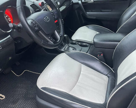 Серый Киа Соренто, объемом двигателя 3.5 л и пробегом 191 тыс. км за 14000 $, фото 3 на Automoto.ua