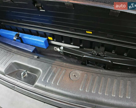 Серый Киа Соренто, объемом двигателя 2.2 л и пробегом 145 тыс. км за 15500 $, фото 15 на Automoto.ua