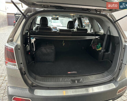 Сірий Кіа Соренто, об'ємом двигуна 2.2 л та пробігом 240 тис. км за 11500 $, фото 12 на Automoto.ua