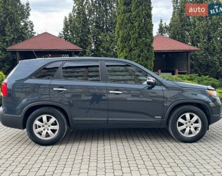 Серый Киа Соренто, объемом двигателя 2.4 л и пробегом 250 тыс. км за 10450 $, фото 14 на Automoto.ua